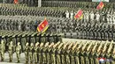 Parade militer menandai kongres partai yang berkuasa di Lapangan Kim Il-sung, Pyongyang, Korea Utara, Kamis (14/1/2021). Wartawan independen tidak diberi akses untuk meliput acara ini. (Korean Central News Agency/Korea News Service via AP)