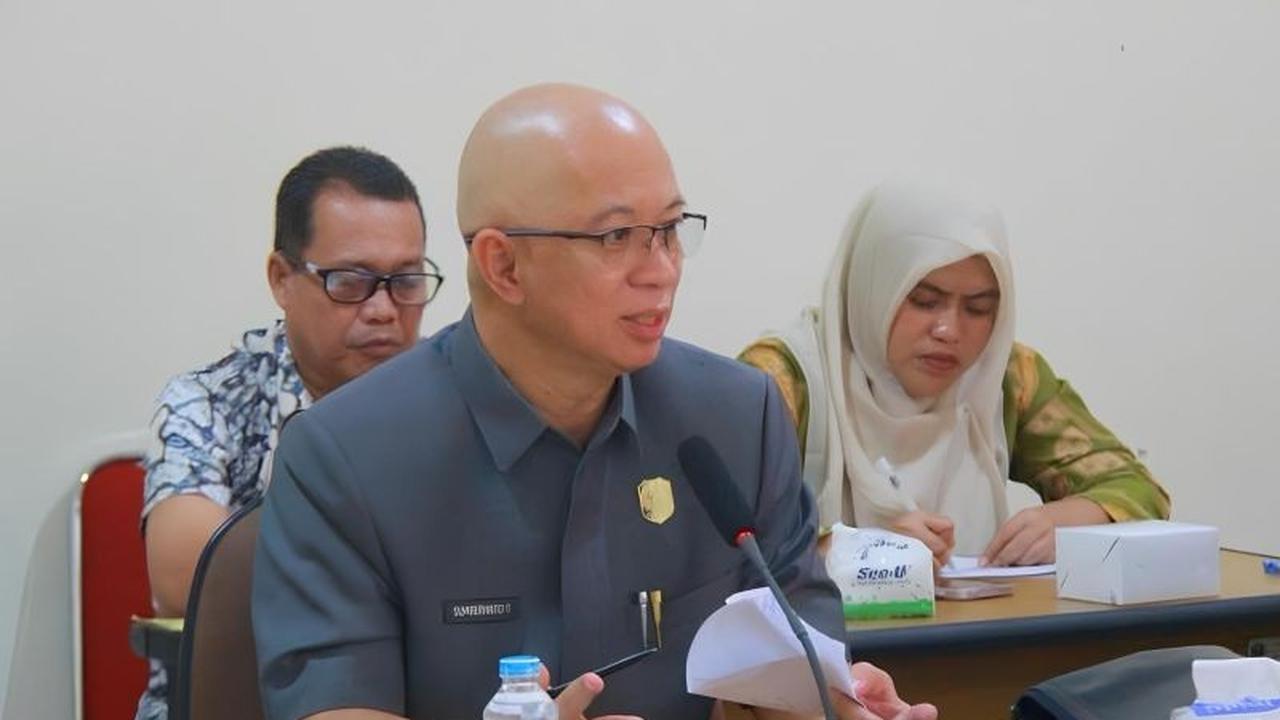 DPRD Singkawang Tegaskan Larangan Penjualan LKS di Sekolah Demi Lindungi Hak Siswa
