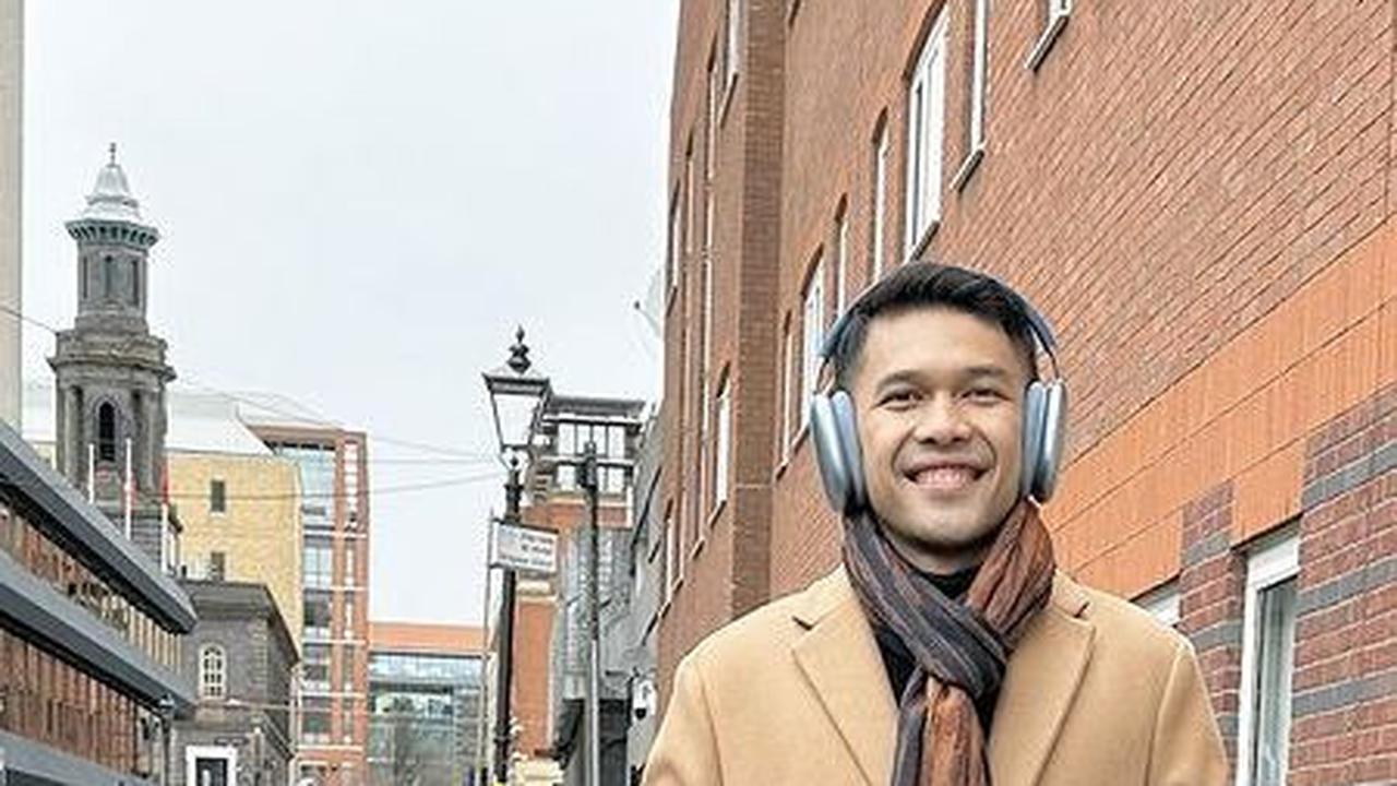 Fajar diketahui juga seorang sarjana. Ia lulus dari&nbsp;Program Studi Pendidikan Geografi FKIP Universitas Bale Bandung dan memiliki gelar S.Pd.