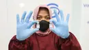 <p>Petugas medis menunjukan dua vaksin pada acara Vaksinasi Merdeka Booster di Grha Asuransi Astra, Jakarta Sabtu (23/04/2022). Asuransi Astra bekerja sama dengan Ditbinmas Polda Metro Jaya mendukung percepatan vaksinasi booster dengan menyediakan 500 vaksin booster untuk karyawan, keluarga karyawan, hingga masyarakat umum  yang akan mudik lebaran. (Liputan6.com/Fery Pradolo)</p>