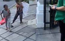 Viral Momen Crazy Rich Fitno Fabulous Bertemu Kakak Adik sedang Cari Rongsokan, Beri Uang dan Bantuan