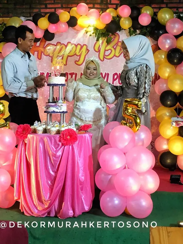 7 Momen Bahagia Ulang Tahun Kekeyi Ke-25, Meriah Banget