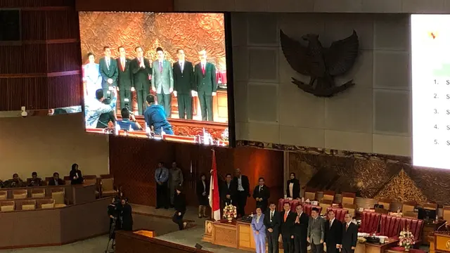 DPR Sahkan lima pimpinan DPR baru. (Liputan6.com/Delvira Hutabarat)