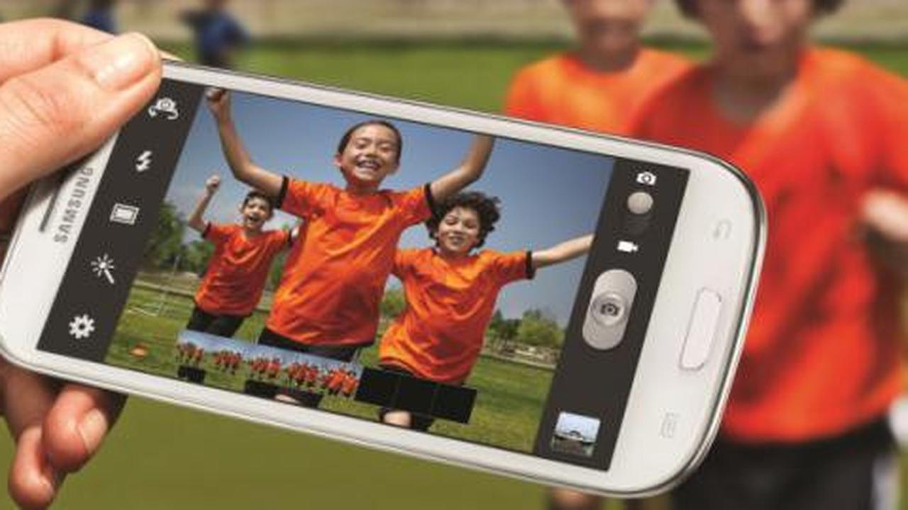 Samsung galaxy S III akhirnya menampakkan diri