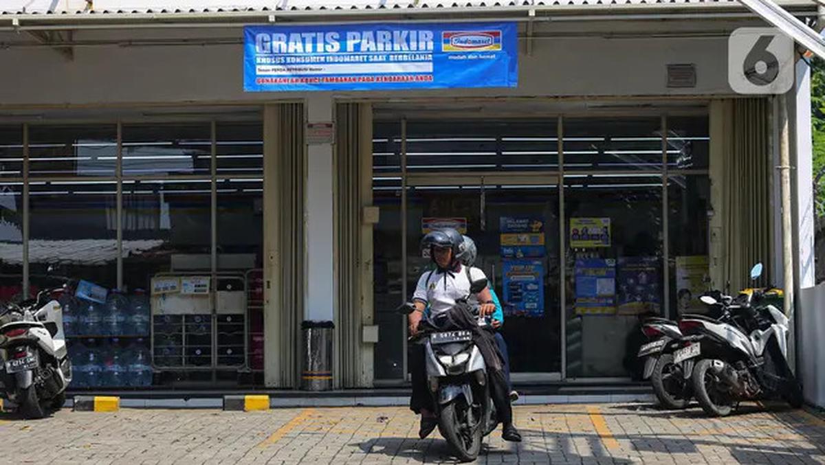 Juru Parkir Liar Kembali Marak di Minimarket Jakarta