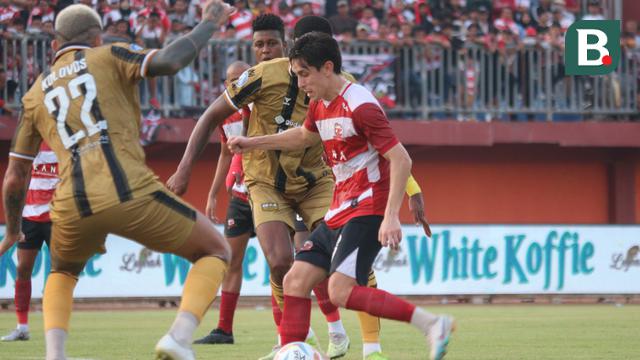 Dewa United Vs Madura United