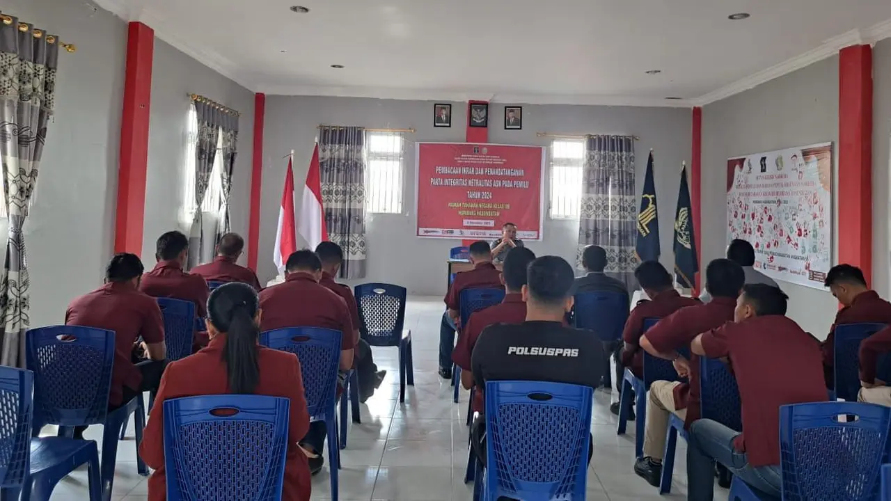 Menjelang libur Natal 2023 dan Tahun Baru 2024 (Nataru) Rumah Tahanan Negara (Rutan) Kelas IIB Humbang Hasundutan (Humbahas), Kanwil Kementrian Hukum dan HAM Sumatera Utara (Sumut), menggelar rapat dinas internal Pengamanan di Rutan Humbang Hasundutan pad