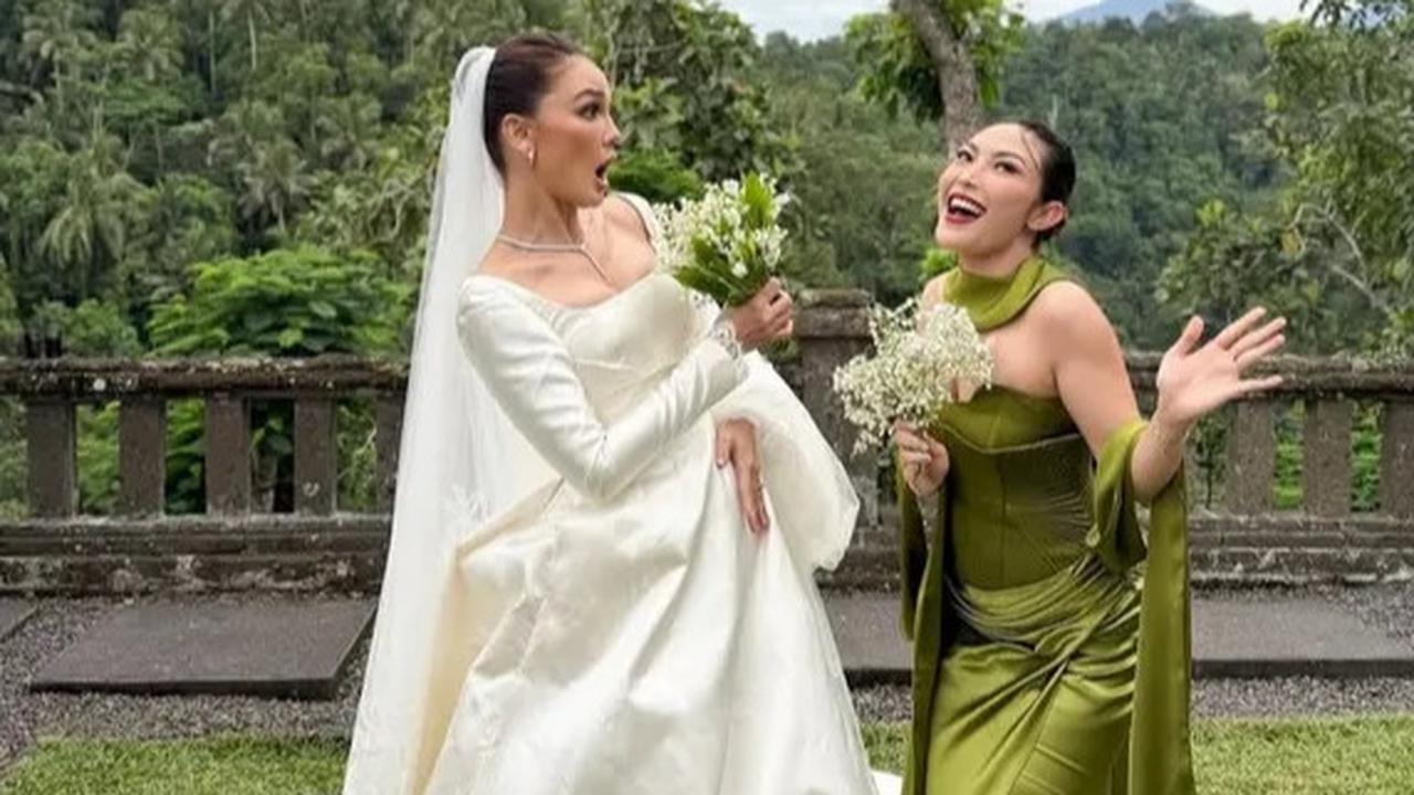 Ayu Dewi Klarifikasi Video Viral, Candaan di Pernikahan Luna Maya Bukan Sindiran untuk Gisel