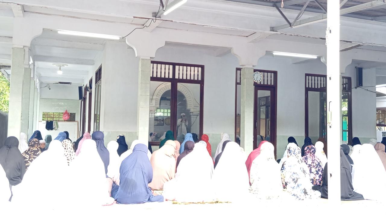 Pondok Pesantren Mahfilud Dluror