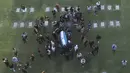Pemandangan dari udara pemakaman mendiang legenda sepak bola Argentina, Diego Armando Maradona di pemakaman Jardin Bella Vista, Buenos Aires, Kamis (26/11/2020). Diego Maradona meninggal dunia dalam usia 60 tahun pada Rabu (25/11) karena serangan jantung. (Emiliano LASALVIA / AFP)