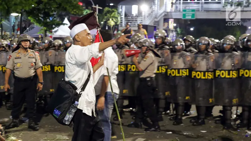 Nyaris Ricuh, Massa Aksi GNKR Membubarkan Diri