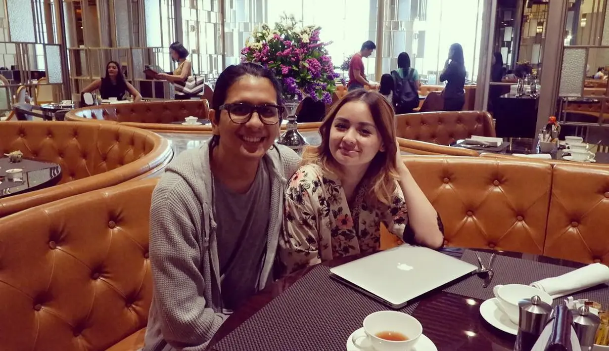 Penyakit tersebut menyerang fungsi pernapasan dan posisi kaki yang belum sempurna pada putri Joanna Alexandra. (Instagram/joannaalexandra)