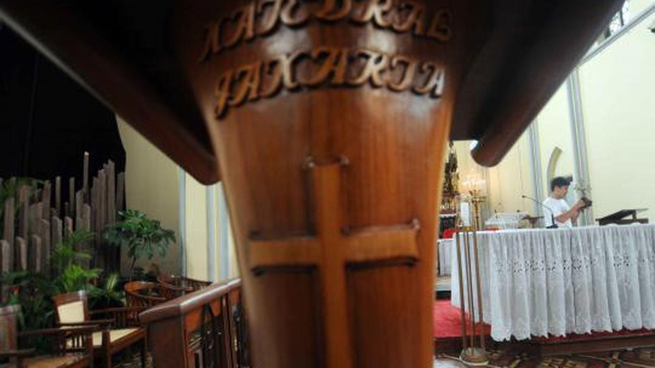 Jelang Natal, Gereja Katedral dipercantik