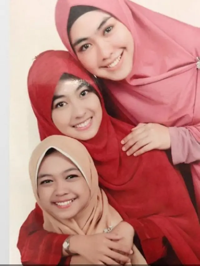 Potret Masa Remaja 6 Artis yang Pernah Dituding Oplas, Parasnya Curi Perhatian