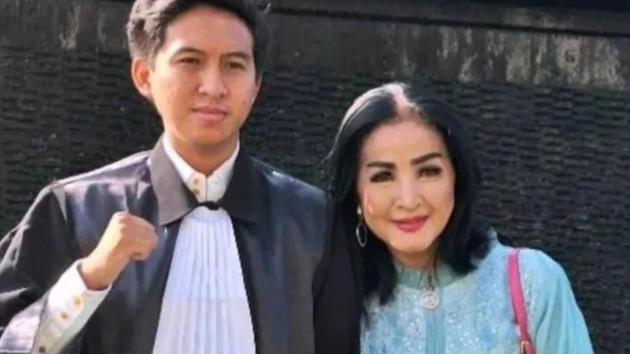 Potret Kebersamaan Machicha Mochtar dengan Iqbal, Putranya yang Sempat Hilang usai Demo Tolak Revisi UU Pilkada
