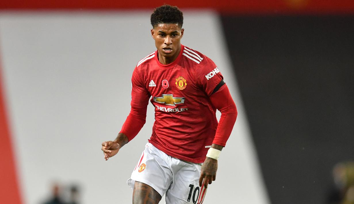 1. Marcus Rashford (Manchester United) - Penyerang berusia tahun ini dipercaya untuk menggunakan nomor 10 Manchester United pada 2018 lalu. Marcus Rashford tampil apik pada musim lalu dengan sumbangan 17 gol dan 8 assist dari 31 penampilannya. (AFP/Paul Ellis/pool)