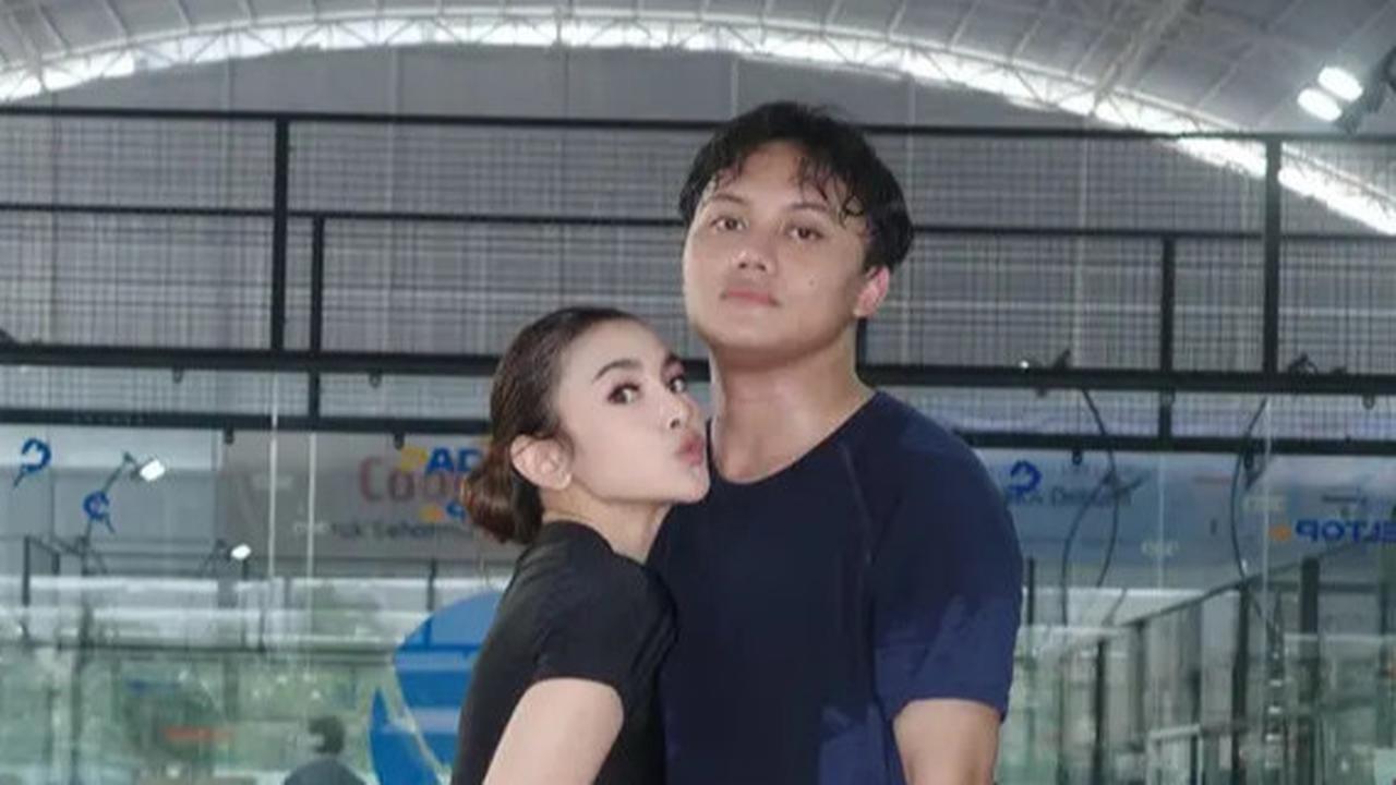 Potret Terbaru Mahalini Raharja Main Padel Bareng Rizky Febian, Tampil Pede dengan Tubuh Langsing Pakai Outfit Serba Hitam