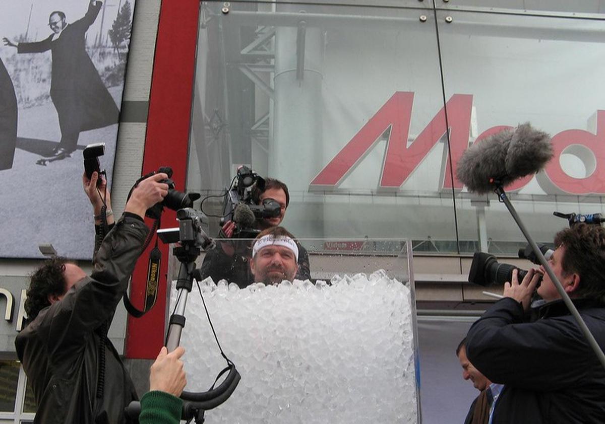 Ilustrasi Wim Hof Ice Bath