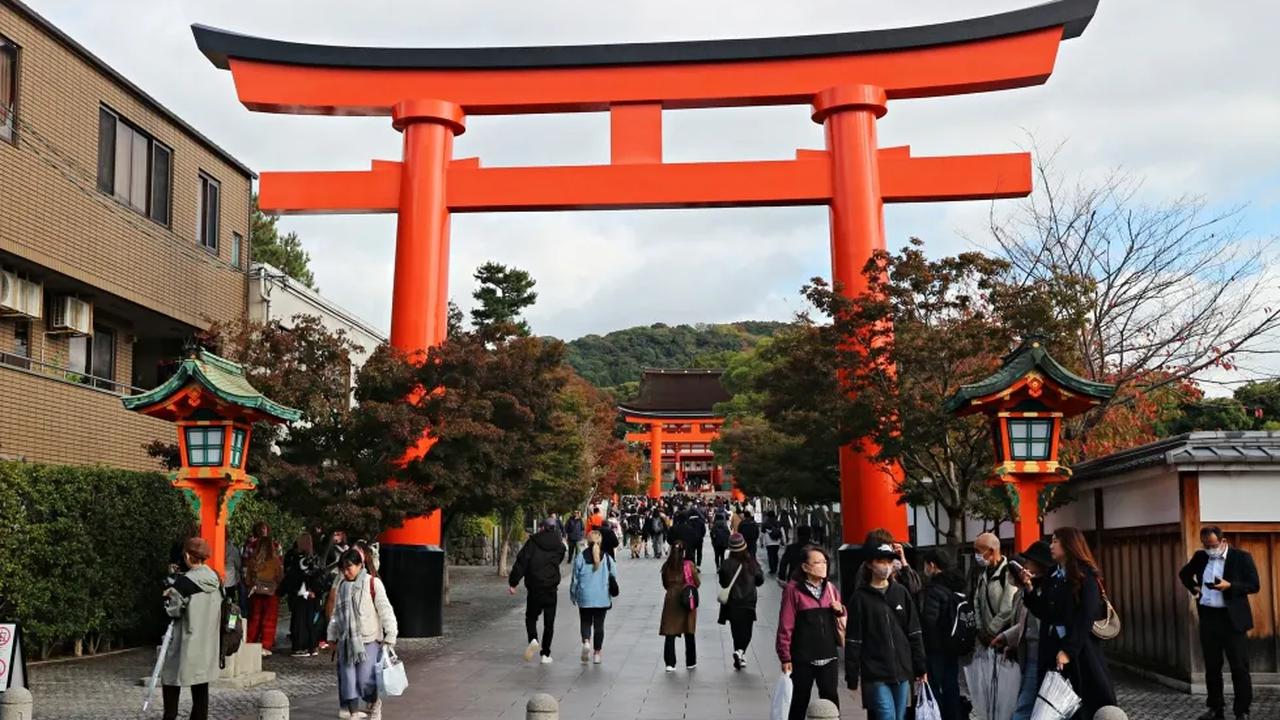 6. Gerbang Merahnya Dibangun atas Perintah Hideyoshi Toyotomi