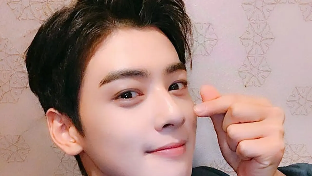 [Bintang] Cha Eun Woo Astro