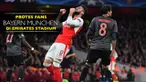 Berita video aksi protes fans Bayern Munchen sebelum Arsenal kalah telak 1-5 pada leg II babak 16 Besar Liga Champions di Emirates Stadium.