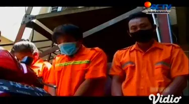 Satu keluarga melakukan pencurian dengan kekerasan langsung dibawa ke Polsek Semampir, Surabaya. Modusnya, salah satu pelaku mencari korban, dengan cara berkenalan melalui media sosial dan mengajak bertemu.