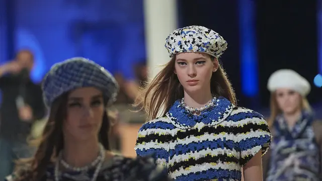 Hadirkan koleksi transisi, Chanel gelar fashion show di Bangkok