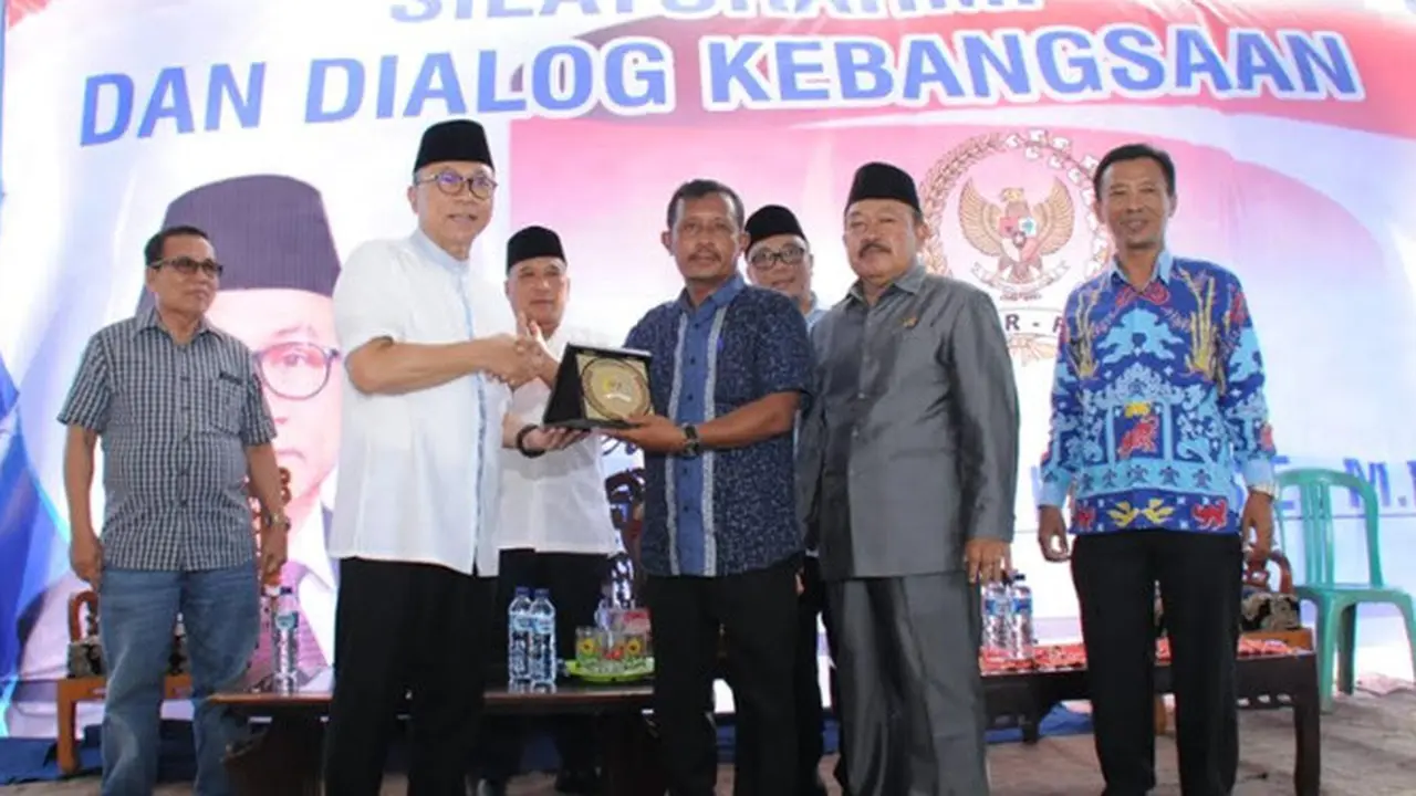 Ketua MPR: Di Pilpres Pilihan Boleh Beda Tapi Merah Putih Kita Sama