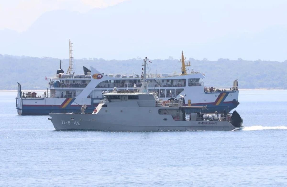 FOTO: Pengamanan Laut Diperketat Saat  Arus Mudik Lebaran di Selat Bali