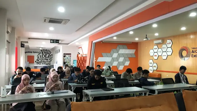 Telkom Perkuat Kapabilitas Developer di Makassar lewat AI Connect Offline Series