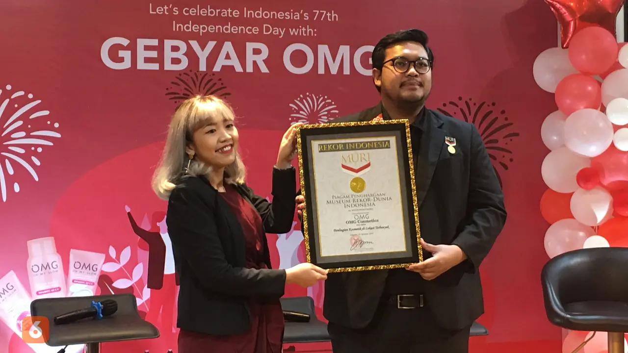 Bagikan 77.777 Kosmetik Saat HUT ke-77 RI, Brand Lokal Raih Rekor MURI