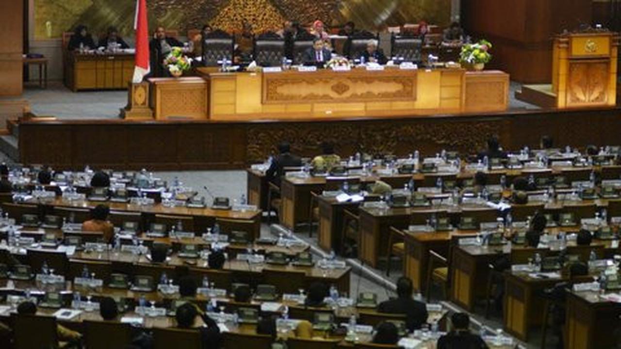 Tolak kasur Rp 12 M, anggota DPR minta perbaikan atap rumah dinas