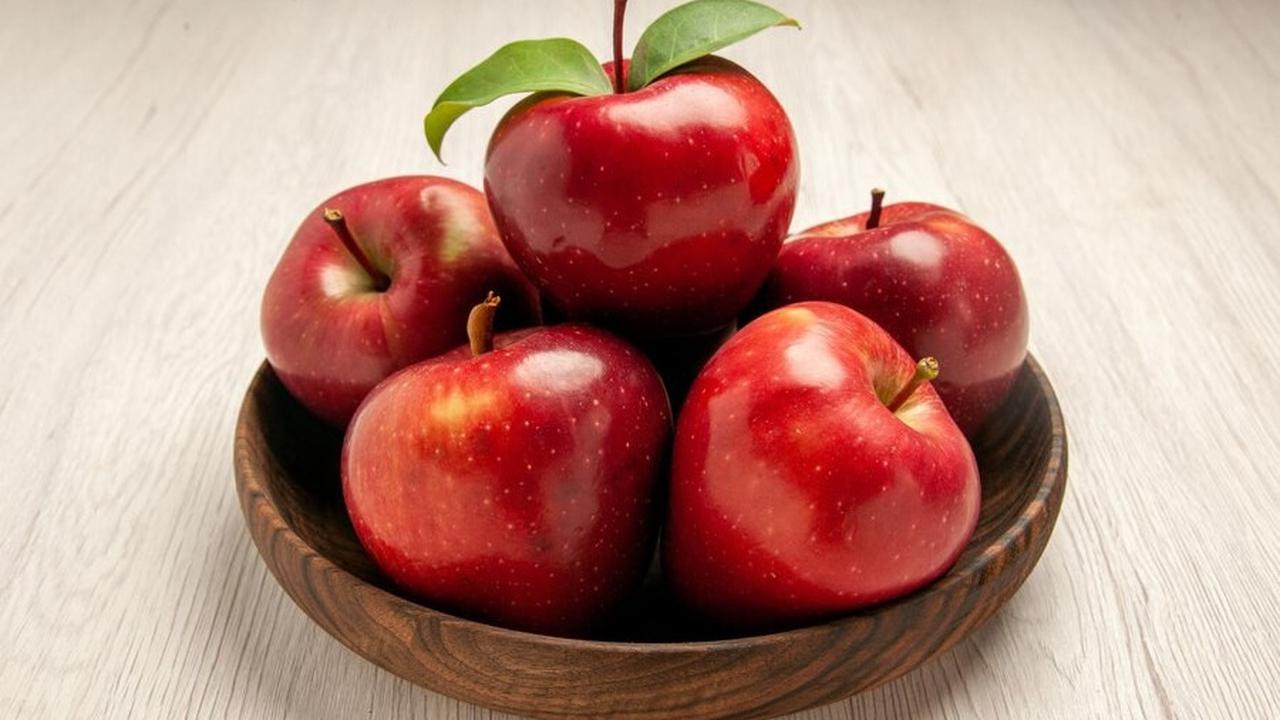 3. Apel: Sumber Serat dan Nutrisi