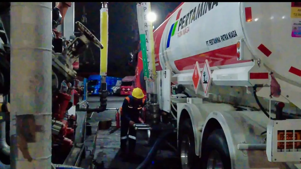 Pertamina Patra Niaga Jatimbalinus menambahkan titik alih suplai yang sebelumnya dari Terminal BBM Maumere, saat ini juga diperbantukan dari Terminal BBM Ende. (Dok Pertamina)