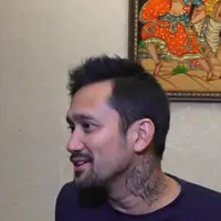 Demi peran Tora Sudiro merasa sesak naikin berat badanya.