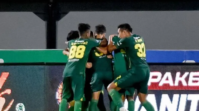 Samsul Arif - Persebaya Surabaya - BRI Liga 1 2021/2022