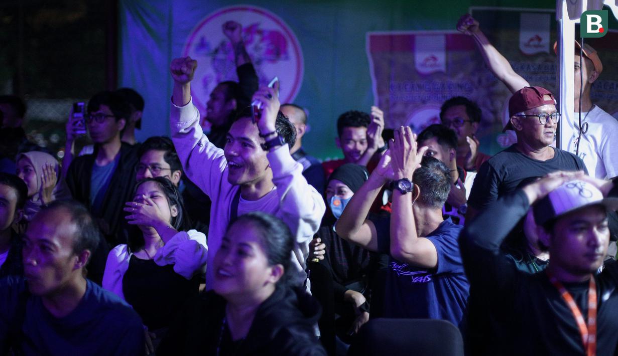 Ketegangan pun berlanjut hingga babak penalti. Messi dan Mbappe ditunjuk sebagai algojo timnya untuk mengekseksui tendangan 12 pas. (Bola.com/Bagaskara Lazuardi)