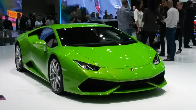 Kecelakaan Hebat, Lamborghini Huracan Hangus Tak Berbekas