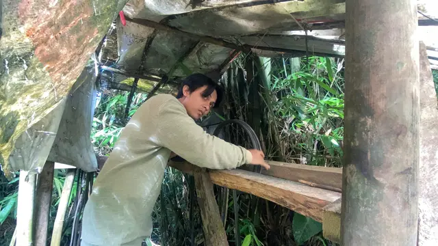 Kincir air pembangkit listrik buatan Abah Sarnuh. (Liputan6.com/Fira Syahrin)