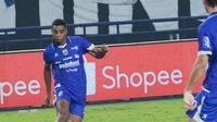 Pemain asing Persib Bandung, Uilliam Barros. (Bola.com/Erwin Snaz)