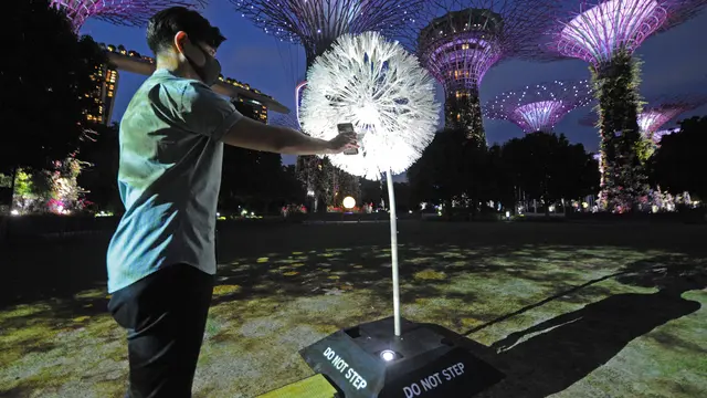 Instalasi Dandelion di Garden By The Bay Singapura