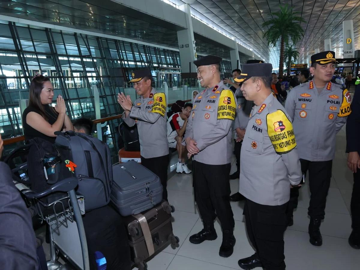 Arus Mudik di Bandara Soekarno-Hatta Lancar, Polri Pastikan Pelayanan Optimal