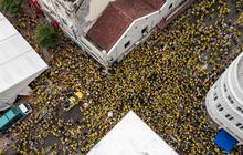 Ribuan warga Malaysia turun ke jalan tuntut Najib Razak mundur