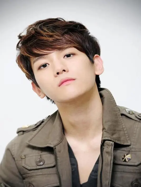Artis yang bernaung dibawah SM Entertainment tersebut sempat terbata-bata dan kesulitan dalam mengeja. Akhirnya, Chanyeol EXO membantu Baekhyun untuk mengeja berbicara bahasa Inggris. (Soompi/Bintang.com)