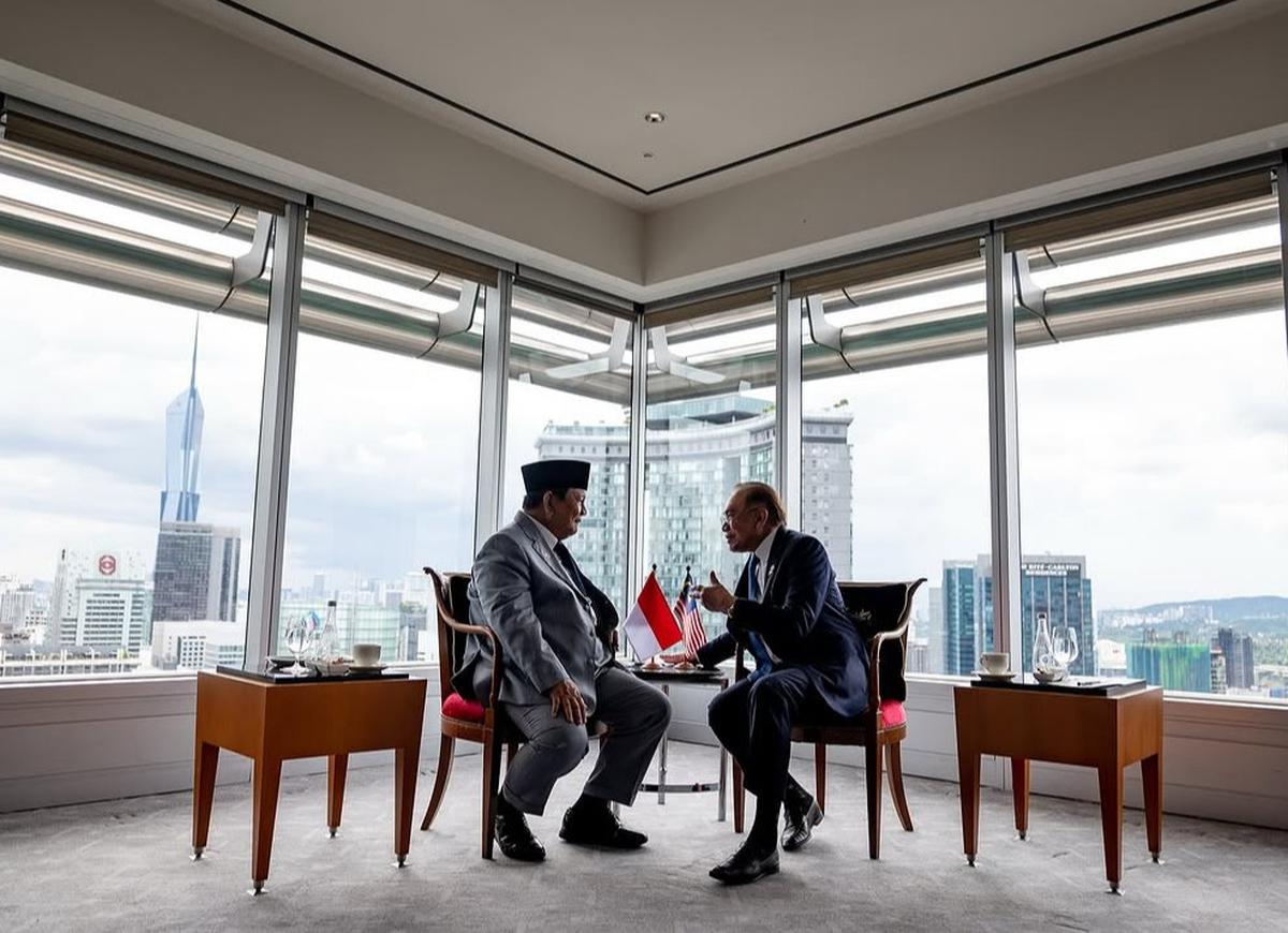 Serius Pertemuan Empat Mata Prabowo & PM Malaysia