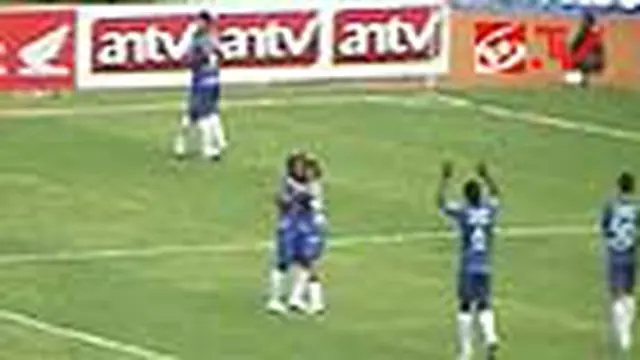 Bangkit, Persib Atasi PSPS