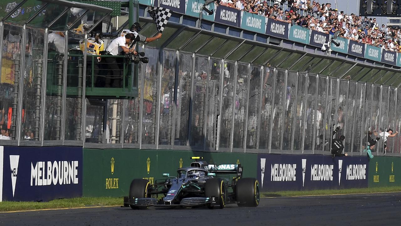 Pembalap Mercedes, Valtteri Bottas, sukses memenangi balapan seri pertama Formula 1 Grand Prix Australia di Sirkuit Melbourne