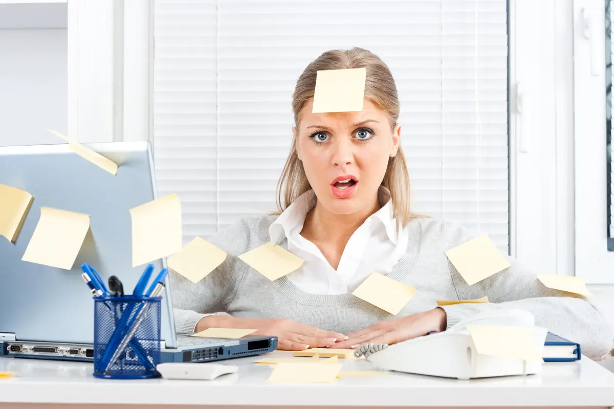 3 Cara Agar Kamu Tidak Selalu Sibuk di Kantor