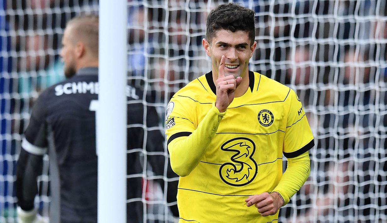 Chelsea berani menebus mahal Christian Pulisic usai tampil memukau bersama Borussia Dortmund. Winger berkebangsaan Amerika Serikat tersebut didatangkan dengan harga 64 juta euro. Namun, seiring berjalannya waktu, Pulisic tampil biasa saja dan sering digantikan. (AFP/Ben Stansall)