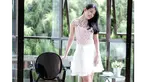 Para selebriti ini tetap seksi dan bersinar, walau dengan fisik dan payudara alami.